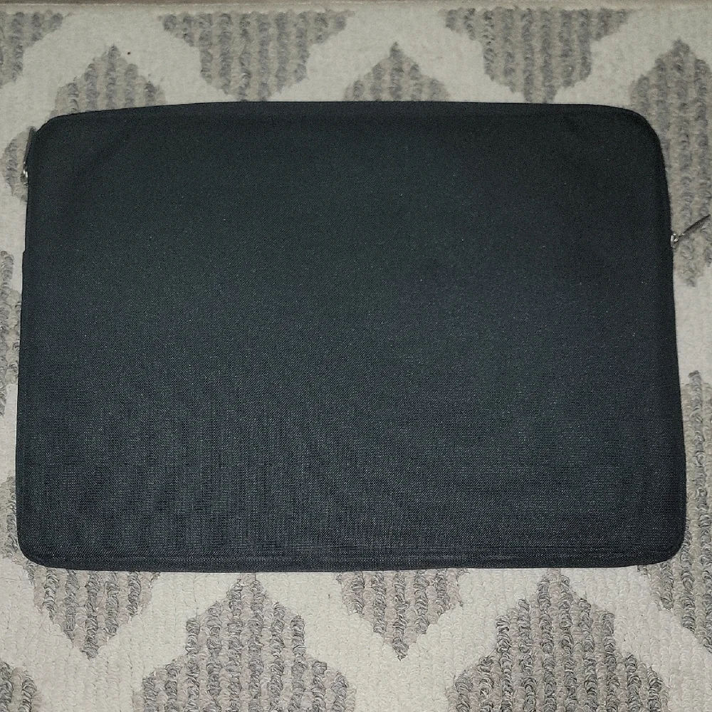 Like New Hseok Black Laptop Sleeve For 15 Inches Laptops W/ Front Pocket